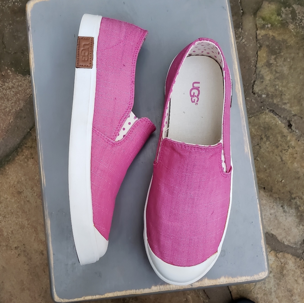 UGG Pink Polka Dot Canvas Slip-on Sneakers Size 5 Big Kids